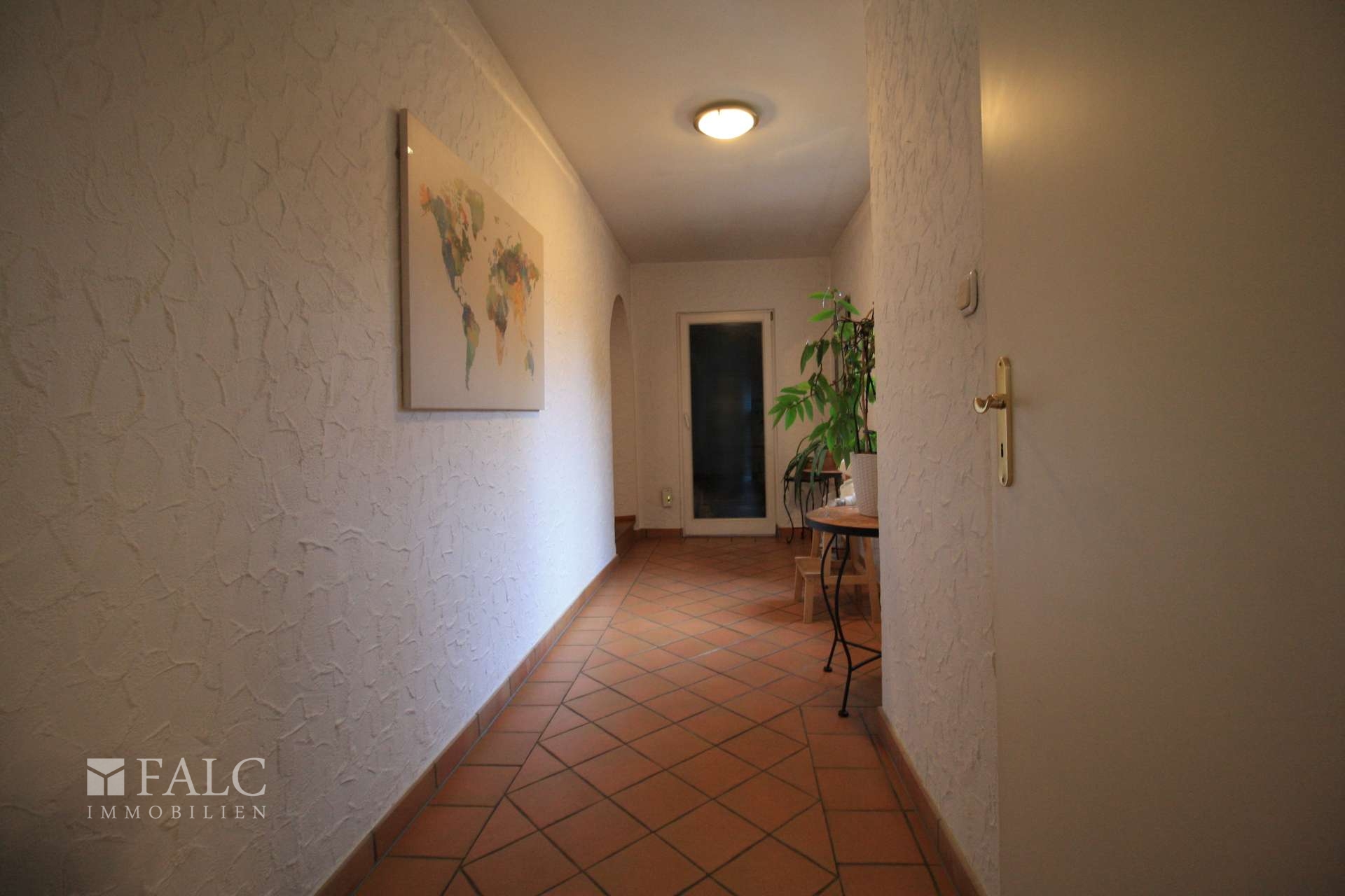 1. OG - großer Flur